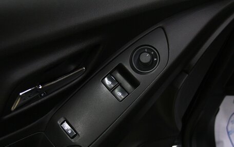 Chevrolet Tracker III, 2015 год, 799 700 рублей, 16 фотография