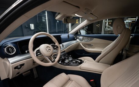 Mercedes-Benz E-Класс, 2018 год, 4 150 000 рублей, 8 фотография