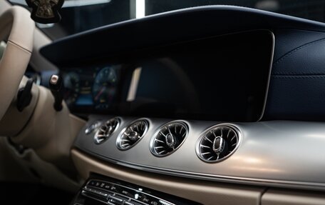 Mercedes-Benz E-Класс, 2018 год, 4 150 000 рублей, 26 фотография