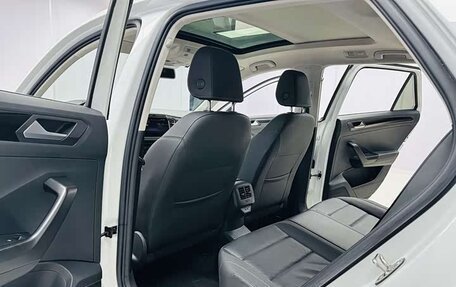 Volkswagen T-Cross I, 2022 год, 1 890 000 рублей, 12 фотография