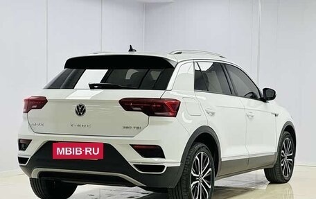 Volkswagen T-Cross I, 2022 год, 1 890 000 рублей, 11 фотография