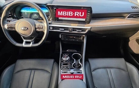 KIA K5, 2022 год, 1 886 017 рублей, 10 фотография
