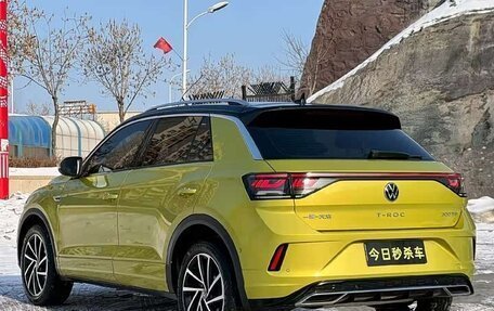 Volkswagen T-Cross I, 2023 год, 1 860 000 рублей, 5 фотография