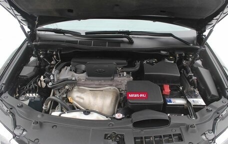 Toyota Camry, 2017 год, 2 600 000 рублей, 11 фотография