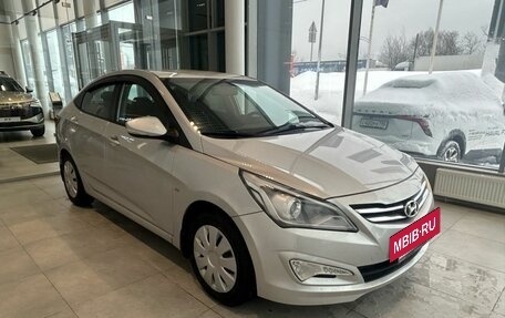 Hyundai Solaris II рестайлинг, 2016 год, 799 000 рублей, 3 фотография
