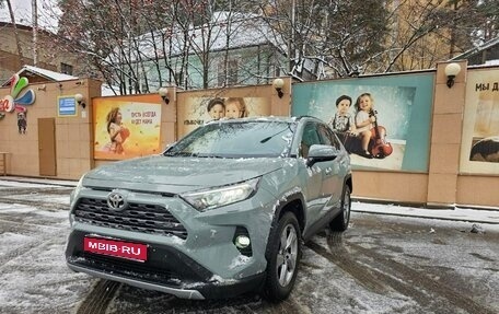 Toyota RAV4, 2019 год, 3 600 000 рублей, 1 фотография