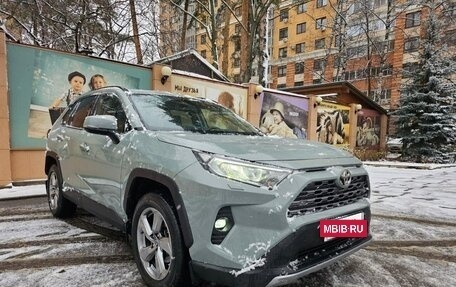Toyota RAV4, 2019 год, 3 600 000 рублей, 7 фотография
