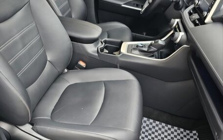 Toyota RAV4, 2019 год, 3 600 000 рублей, 15 фотография