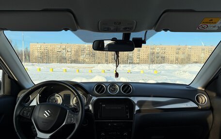 Suzuki Vitara II рестайлинг, 2021 год, 2 350 000 рублей, 11 фотография