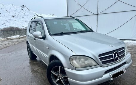 Mercedes-Benz M-Класс, 1999 год, 650 000 рублей, 1 фотография