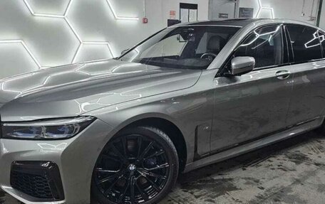 BMW 7 серия, 2020 год, 9 000 000 рублей, 1 фотография