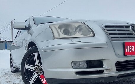 Toyota Avensis III рестайлинг, 2004 год, 540 000 рублей, 1 фотография