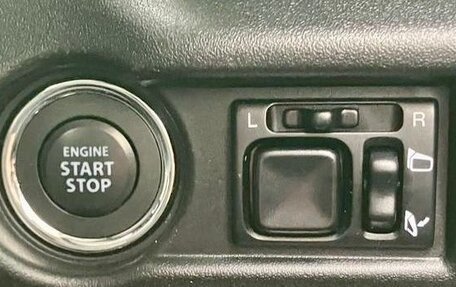 Suzuki Jimny, 2022 год, 2 390 000 рублей, 9 фотография