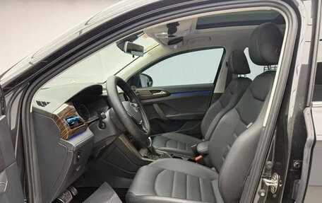 Volkswagen Tharu, 2023 год, 1 600 000 рублей, 10 фотография