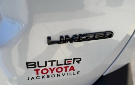 Toyota RAV4, 2026 год, 9 035 000 рублей, 12 фотография