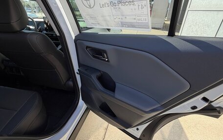 Toyota RAV4, 2026 год, 9 035 000 рублей, 26 фотография