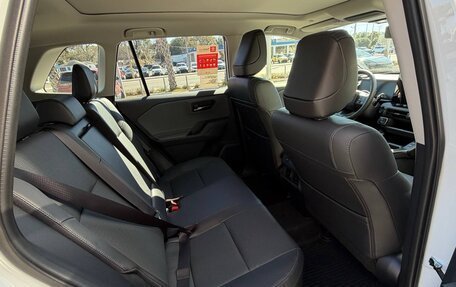 Toyota RAV4, 2026 год, 9 035 000 рублей, 25 фотография