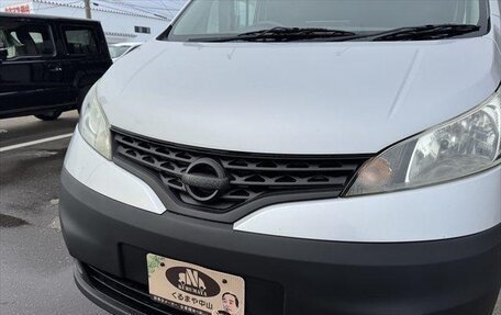 Nissan NV200, 2016 год, 1 300 000 рублей, 2 фотография