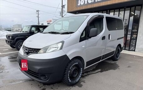 Nissan NV200, 2016 год, 1 300 000 рублей, 3 фотография