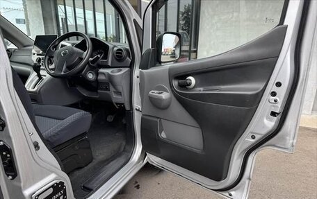 Nissan NV200, 2016 год, 1 300 000 рублей, 25 фотография