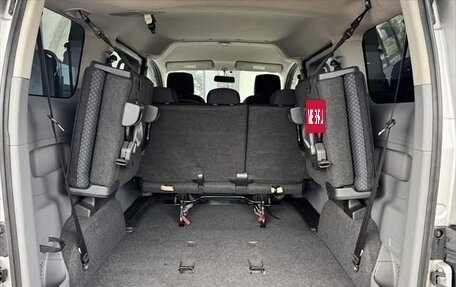 Nissan NV200, 2016 год, 1 300 000 рублей, 23 фотография