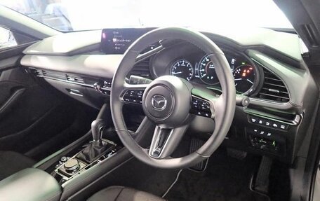 Mazda 3, 2022 год, 1 450 000 рублей, 8 фотография