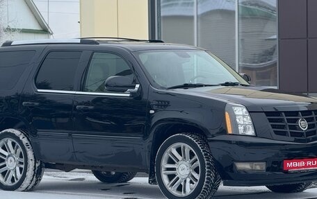 Cadillac Escalade III, 2008 год, 1 350 000 рублей, 8 фотография