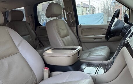 Cadillac Escalade III, 2008 год, 1 350 000 рублей, 15 фотография