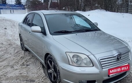 Toyota Avensis III рестайлинг, 2004 год, 540 000 рублей, 2 фотография