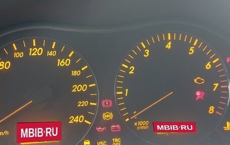 Toyota Avensis III рестайлинг, 2004 год, 540 000 рублей, 10 фотография