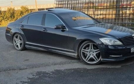 Mercedes-Benz S-Класс, 2008 год, 900 000 рублей, 1 фотография