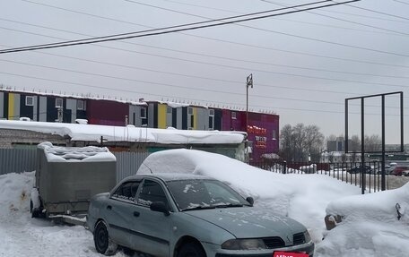 Mitsubishi Carisma I, 2003 год, 90 000 рублей, 1 фотография