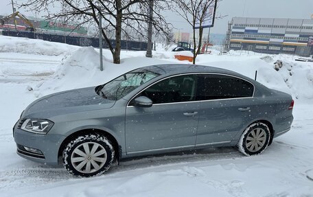 Volkswagen Passat B7, 2011 год, 1 180 000 рублей, 1 фотография