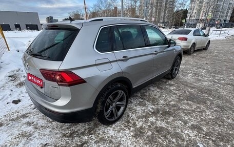 Volkswagen Tiguan II, 2018 год, 2 250 000 рублей, 1 фотография