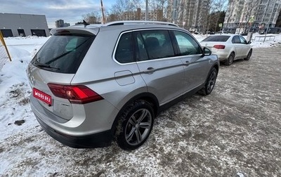 Volkswagen Tiguan II, 2018 год, 2 250 000 рублей, 1 фотография