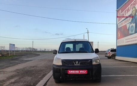 Peugeot Partner II рестайлинг 2, 2010 год, 400 000 рублей, 1 фотография