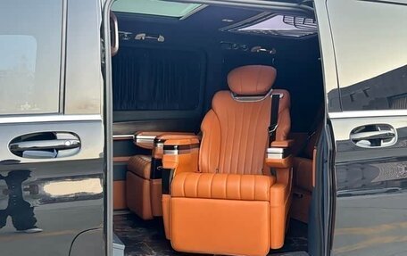 Mercedes-Benz V-Класс, 2023 год, 5 850 000 рублей, 18 фотография