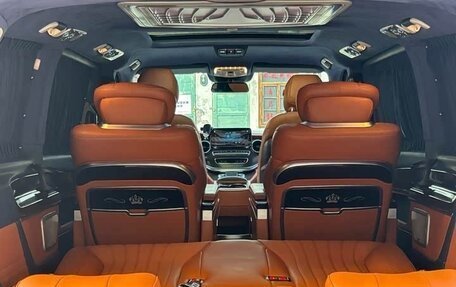 Mercedes-Benz V-Класс, 2023 год, 5 850 000 рублей, 17 фотография