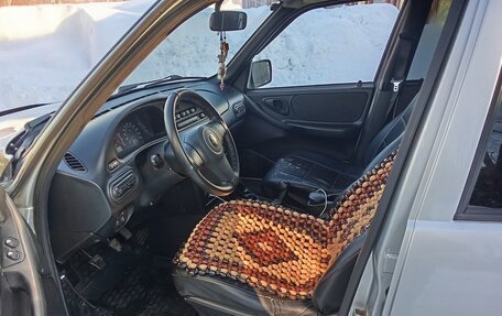 Chevrolet Niva I рестайлинг, 2012 год, 600 000 рублей, 4 фотография