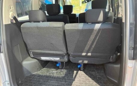 Nissan Serena IV, 2016 год, 1 890 000 рублей, 14 фотография