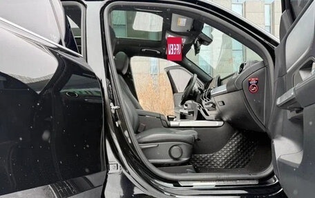 Mercedes-Benz GLB, 2022 год, 2 490 000 рублей, 11 фотография