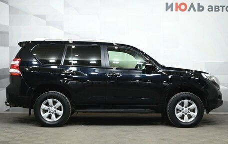 Toyota Land Cruiser Prado 150 рестайлинг 2, 2013 год, 3 850 000 рублей, 8 фотография