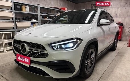 Mercedes-Benz GLB, 2022 год, 2 130 000 рублей, 3 фотография