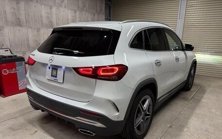 Mercedes-Benz GLB, 2022 год, 2 130 000 рублей, 6 фотография