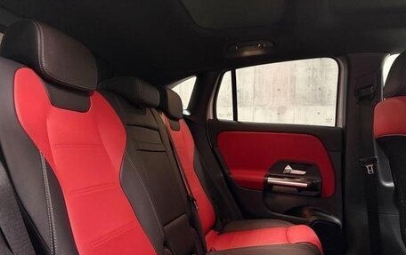 Mercedes-Benz GLB, 2022 год, 2 130 000 рублей, 19 фотография