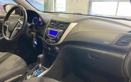 Hyundai Solaris II рестайлинг, 2013 год, 835 000 рублей, 10 фотография