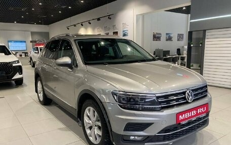 Volkswagen Tiguan II, 2019 год, 3 450 000 рублей, 3 фотография