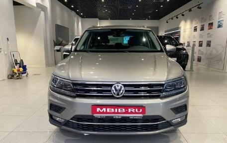 Volkswagen Tiguan II, 2019 год, 3 450 000 рублей, 2 фотография