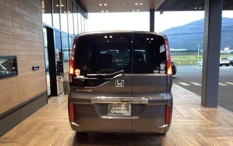 Honda Stepwgn IV, 2016 год, 1 600 000 рублей, 7 фотография