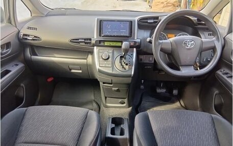Toyota Wish II, 2010 год, 1 150 000 рублей, 12 фотография
